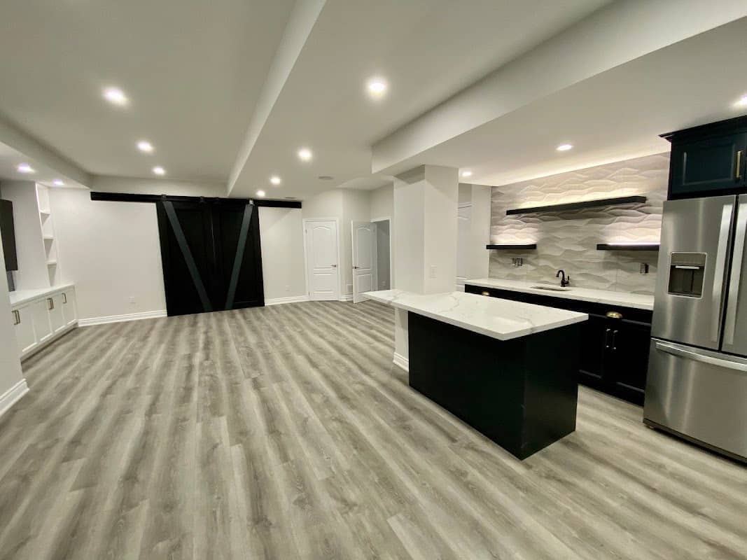Burloak Basement photo 2