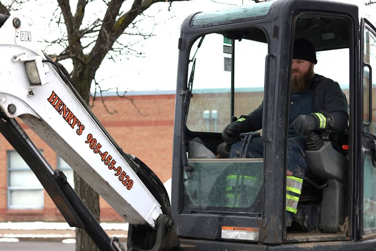 Henry's Bobcat Service Inc.